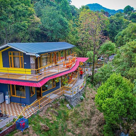 The Hosteller Mussoorie By The Streamside, Kempty ภายนอก รูปภาพ