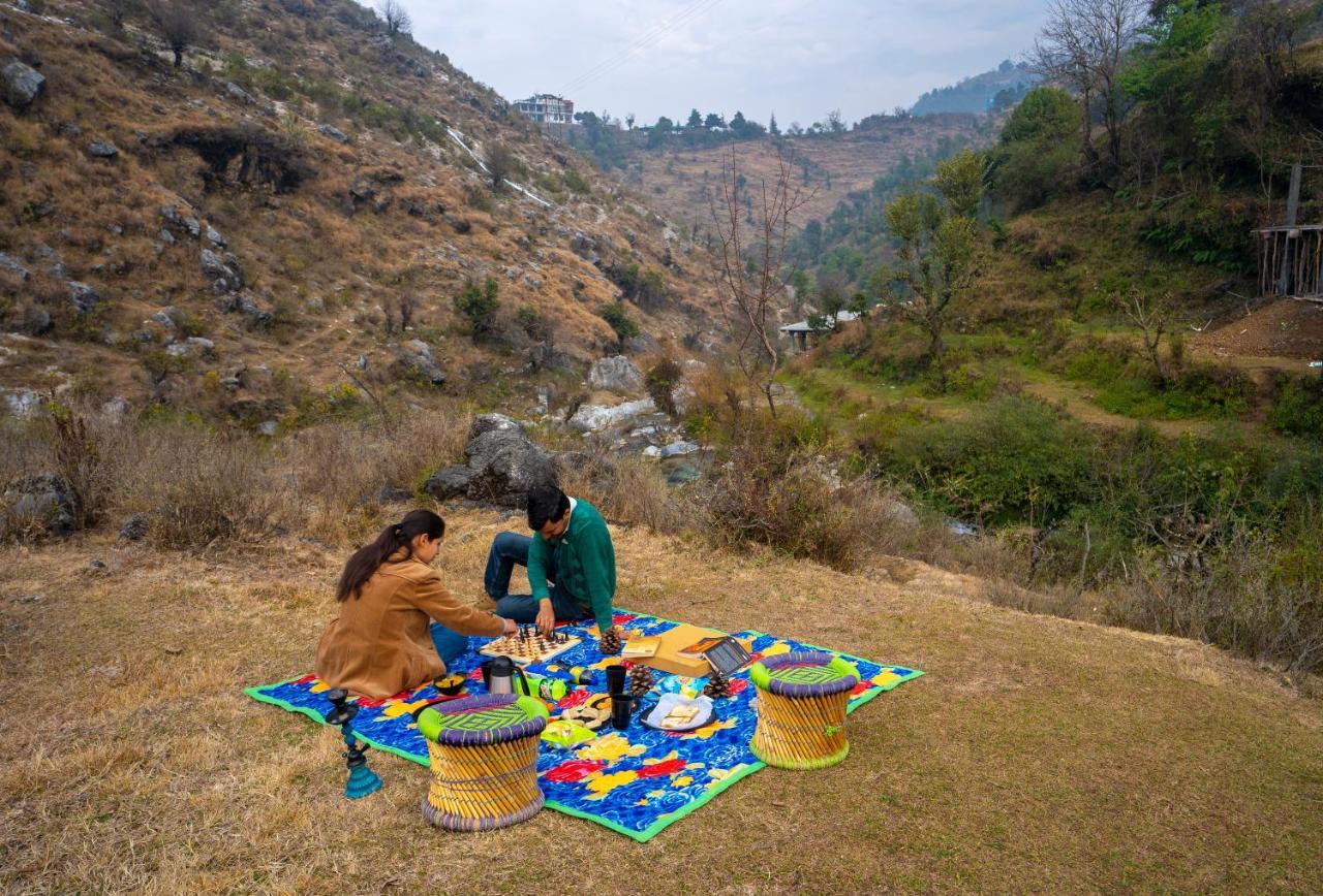The Hosteller Mussoorie By The Streamside, Kempty ภายนอก รูปภาพ