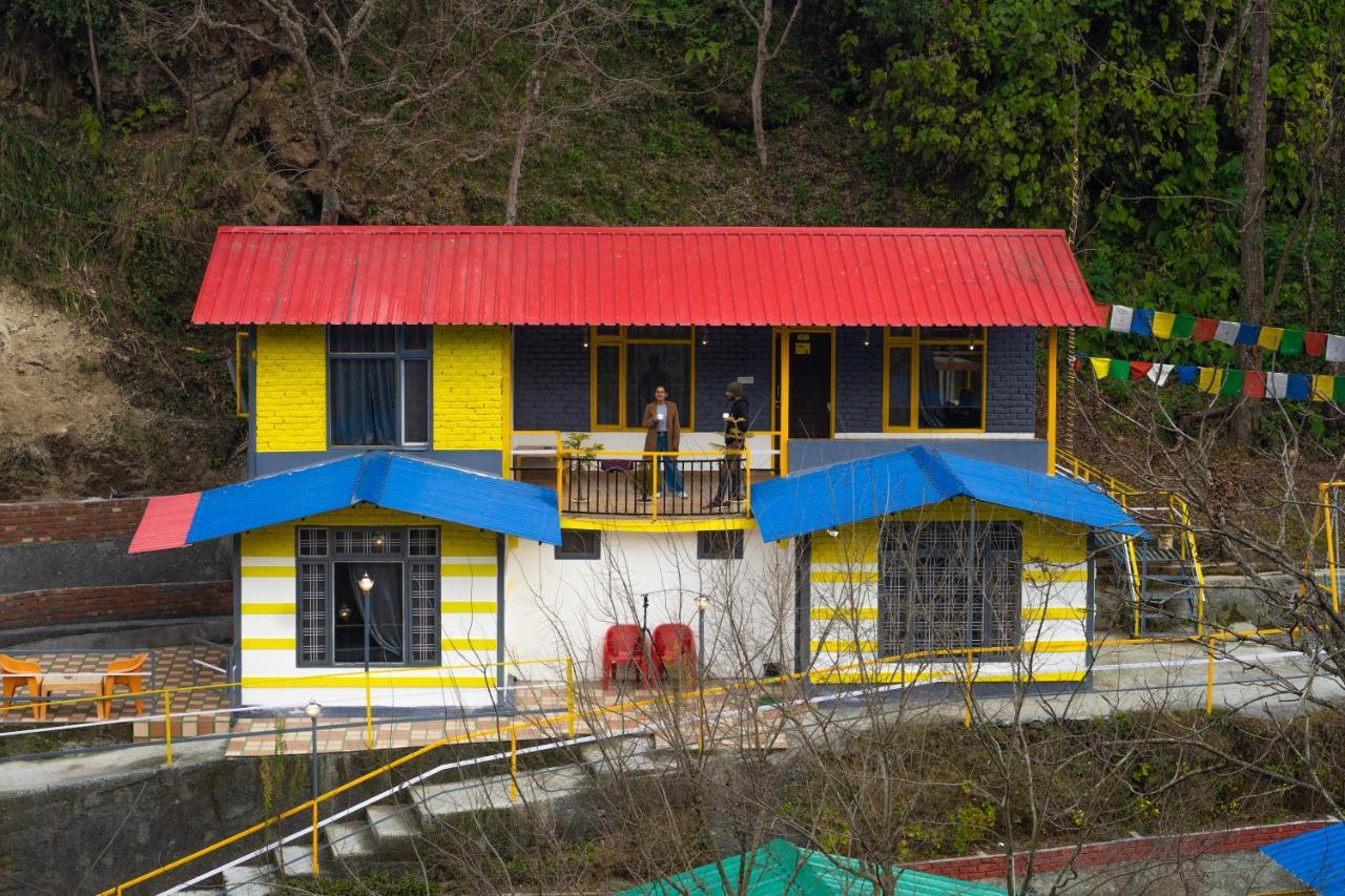 The Hosteller Mussoorie By The Streamside, Kempty ภายนอก รูปภาพ