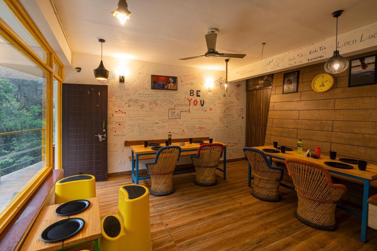 The Hosteller Mussoorie By The Streamside, Kempty ภายนอก รูปภาพ