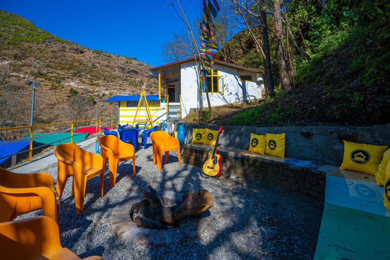 The Hosteller Mussoorie By The Streamside, Kempty ภายนอก รูปภาพ