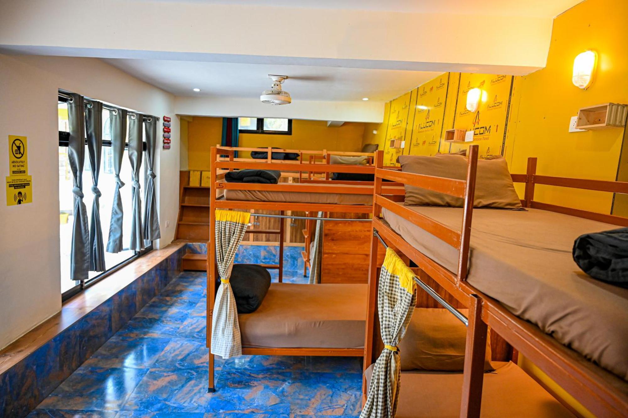 The Hosteller Mussoorie By The Streamside, Kempty ภายนอก รูปภาพ
