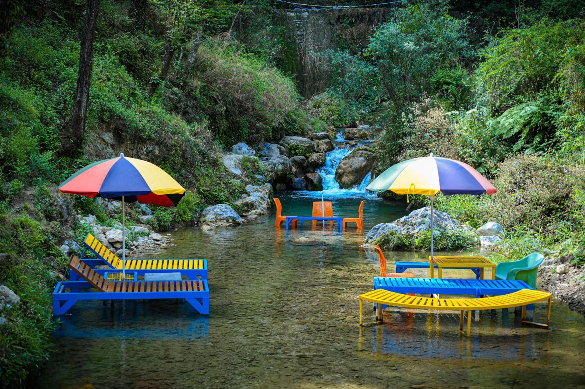 The Hosteller Mussoorie By The Streamside, Kempty ภายนอก รูปภาพ